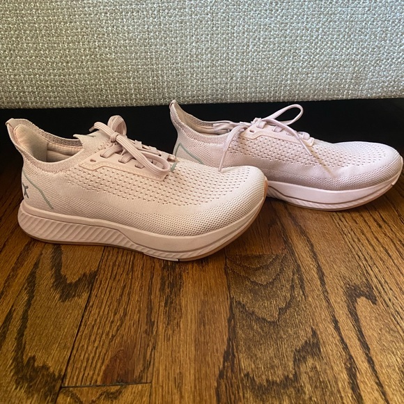 FLUX ADAPT RUNNER NWOT. Size 6. Pink Blush. - Picture 4 of 11